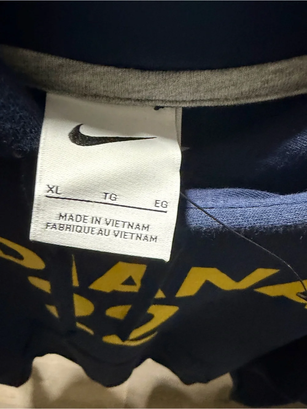 Unisex Indiana Fever Caitlin Clark Nike Navy Pullover Hoodie Size XLarge - Picture 3 of 3